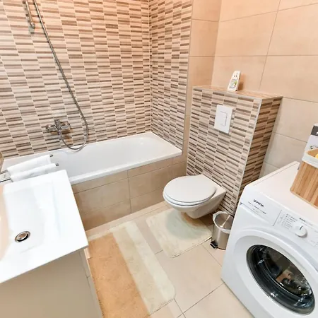 Modern For 2025' Vacation In Apartment Zadar