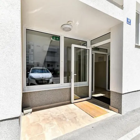 Apartment Modern For 2025' Vacation In *