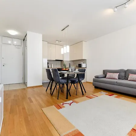 Modern For 2025' Vacation In Apartment Zadar