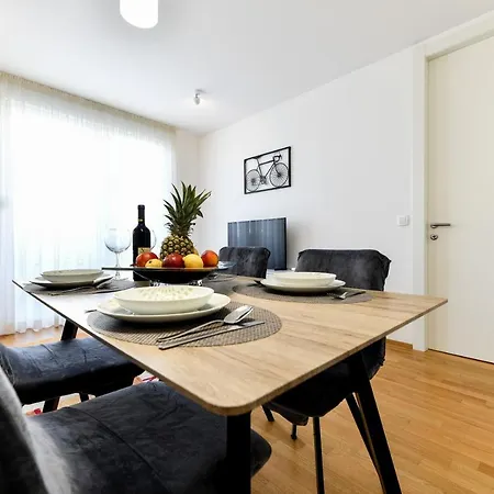 Modern For 2025' Vacation In Apartment